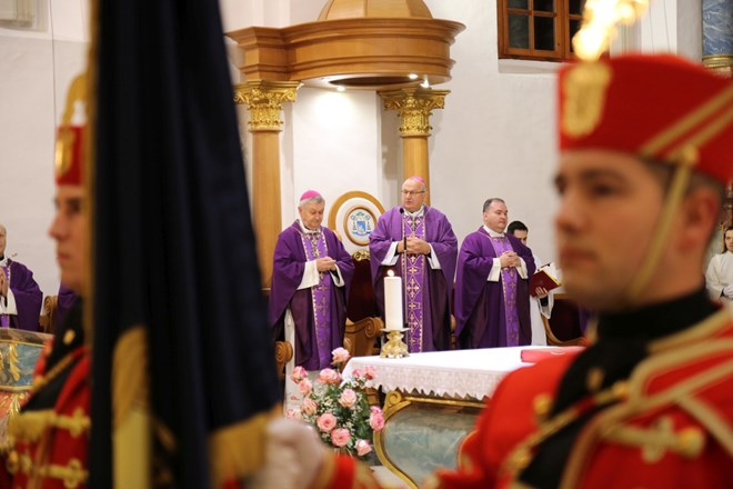 Povodom povratka Hrvatske vojske i 7. GBR “Pume” u Varaždin svetu misu predvodio vojni biskup Jure Bogdan